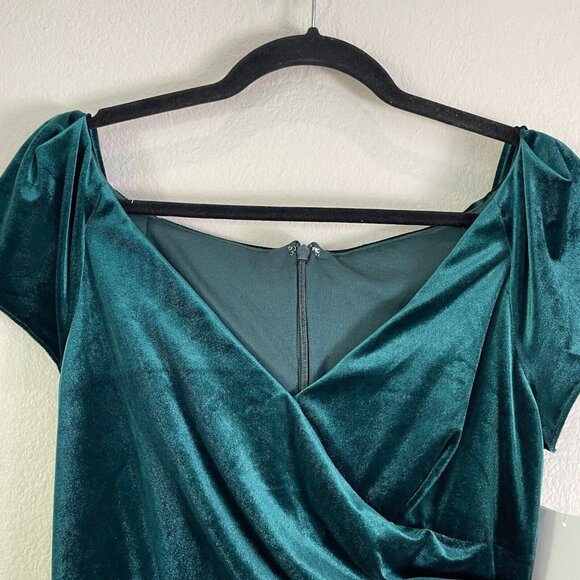 NEW AFTER SIX Small Cap Sleeve Velvet Maxi Dress Pockets Evergreen Gown - Picture 3 of 12